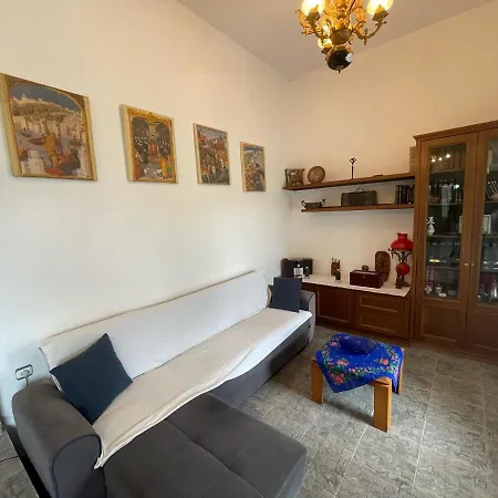 Vilă White